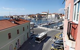 Apartma Dante
